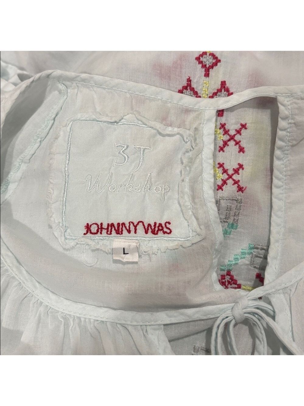 JOHNNY WAS 3 J WORKSHOP COTTON PASTEL BLUE W EMBROIDERED AZTEK PATTERN TOP SZ L - Picture 8 of 8